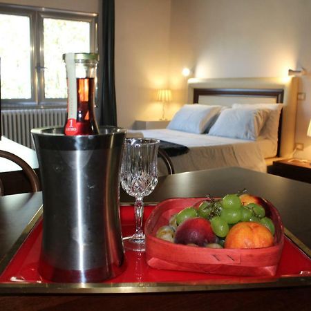 Porta Deuropa Bed & Breakfast Lecce Bagian luar foto