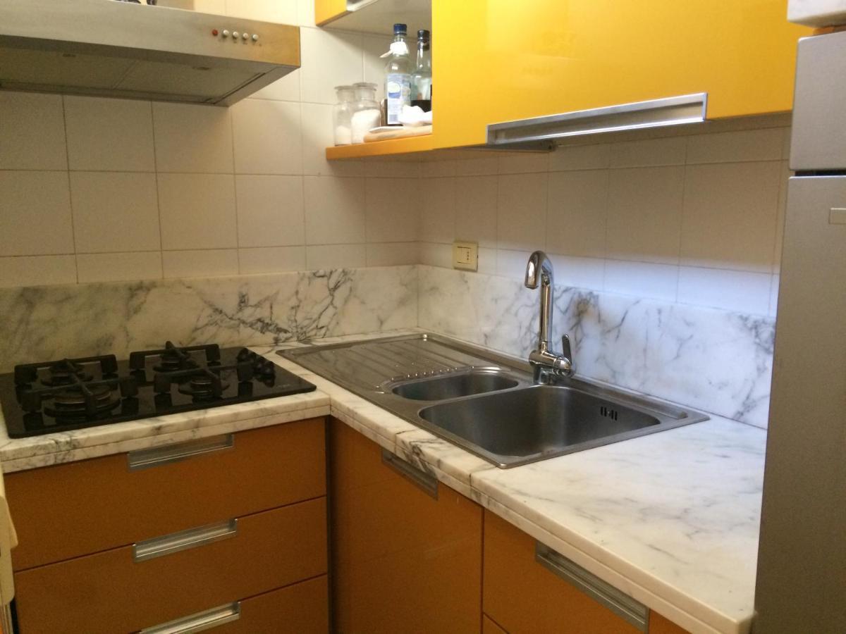 Porta Deuropa Bed & Breakfast Lecce Bagian luar foto