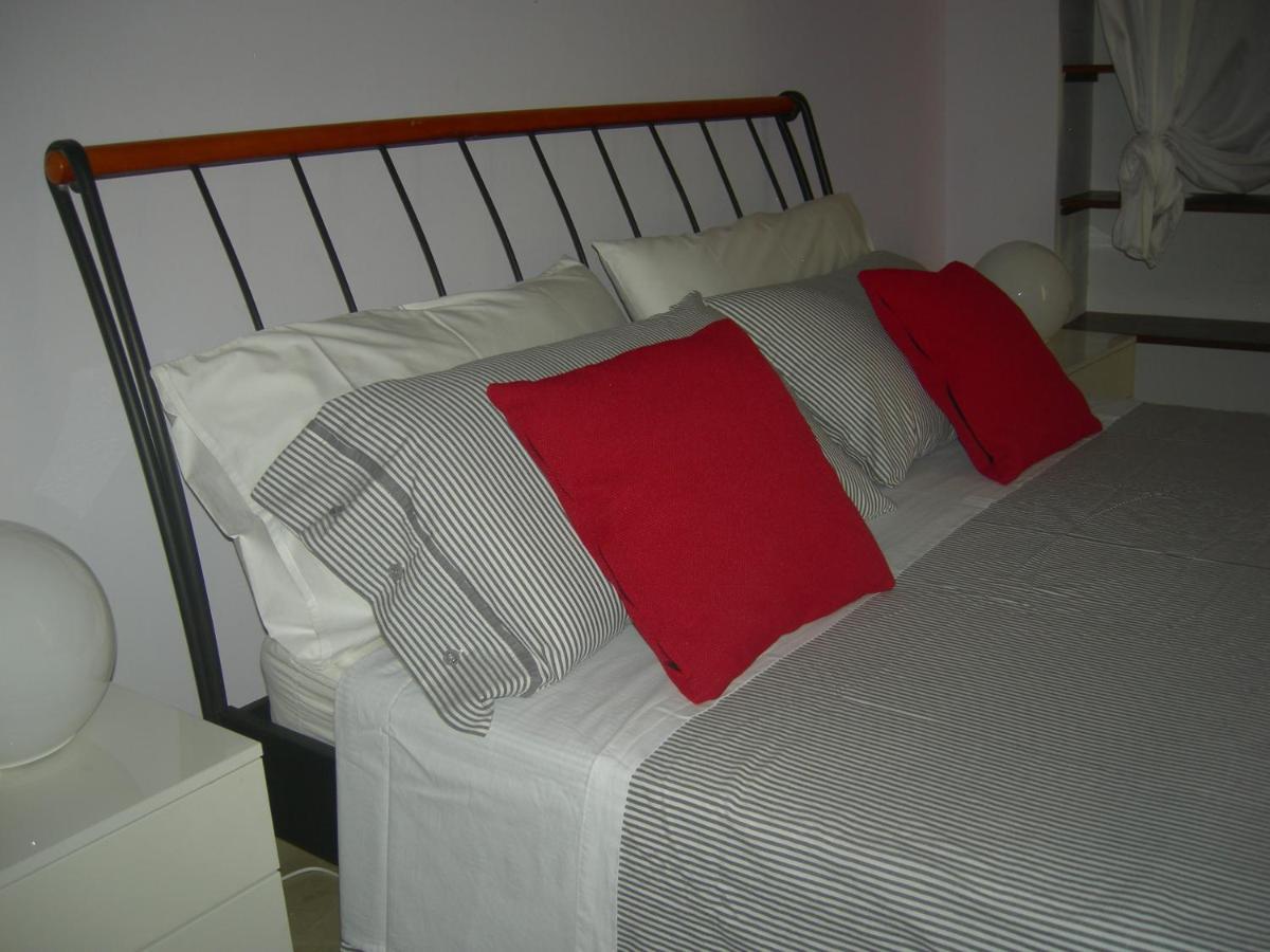Porta Deuropa Bed & Breakfast Lecce Bagian luar foto