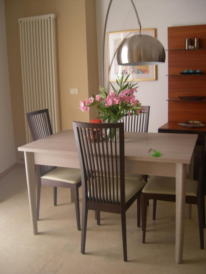 Porta Deuropa Bed & Breakfast Lecce Bagian luar foto