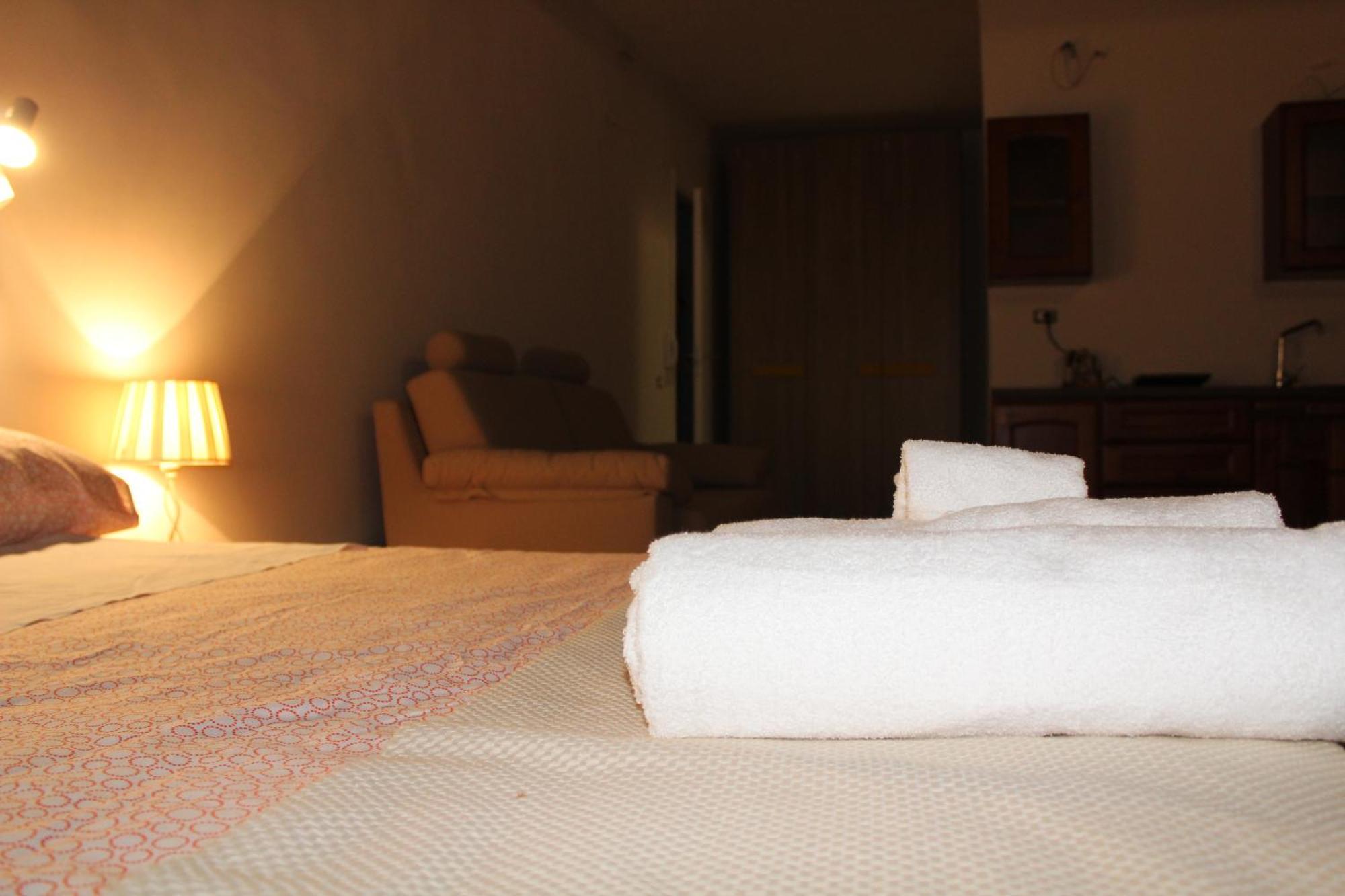 Porta Deuropa Bed & Breakfast Lecce Bagian luar foto