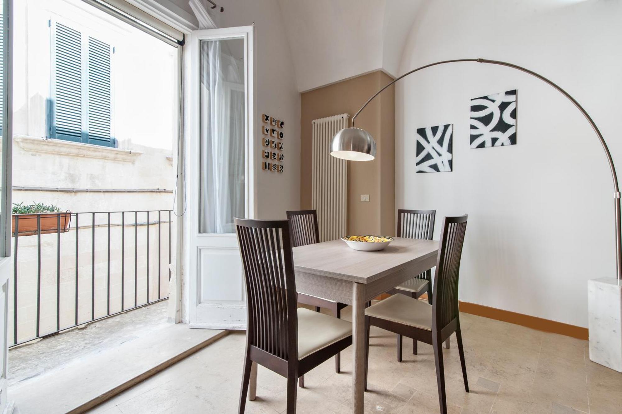 Porta Deuropa Bed & Breakfast Lecce Bagian luar foto