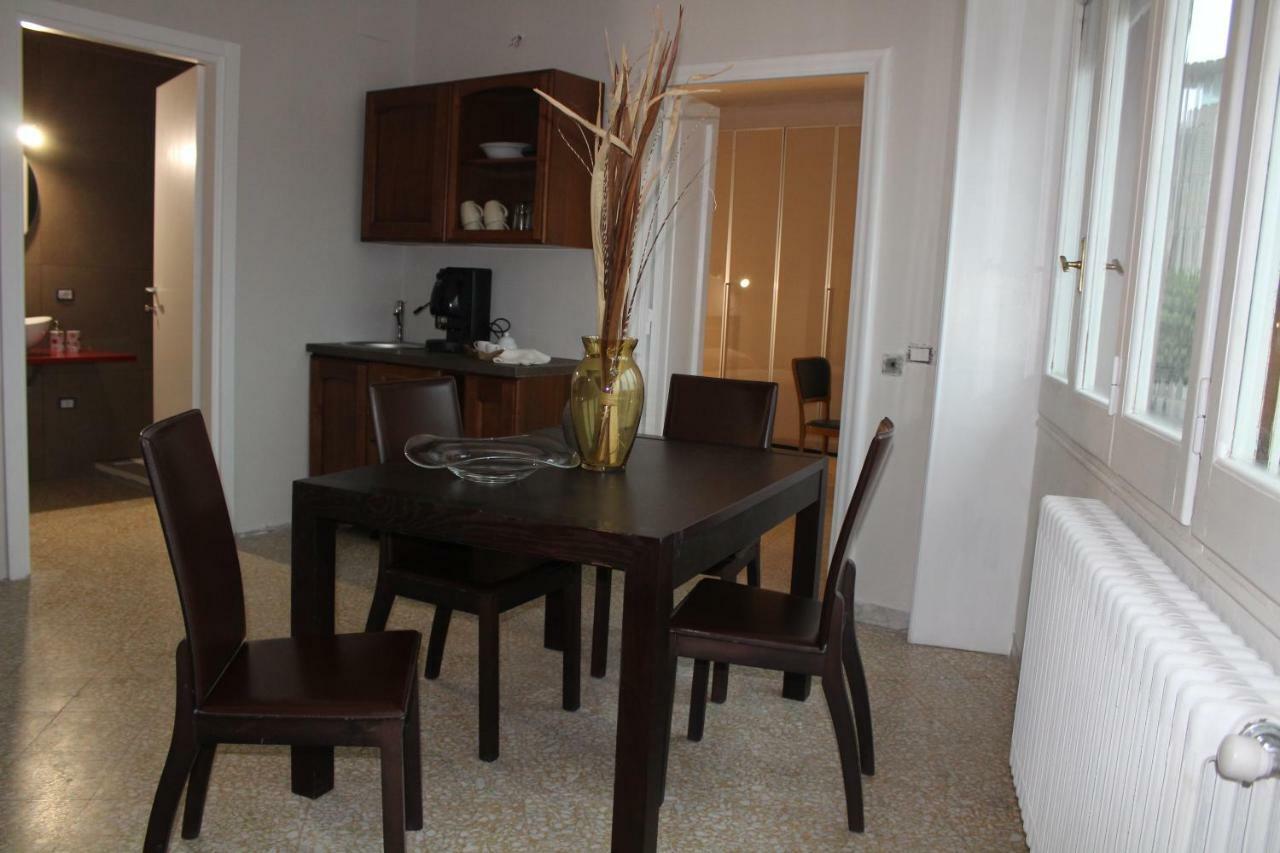 Porta Deuropa Bed & Breakfast Lecce Bagian luar foto