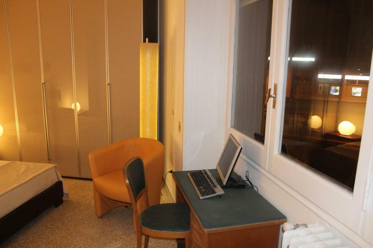 Porta Deuropa Bed & Breakfast Lecce Bagian luar foto